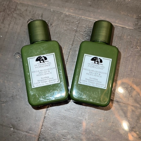 Origins Mega-Mushroom Relief & Resilience-NEW 2 Total - Picture 1 of 2